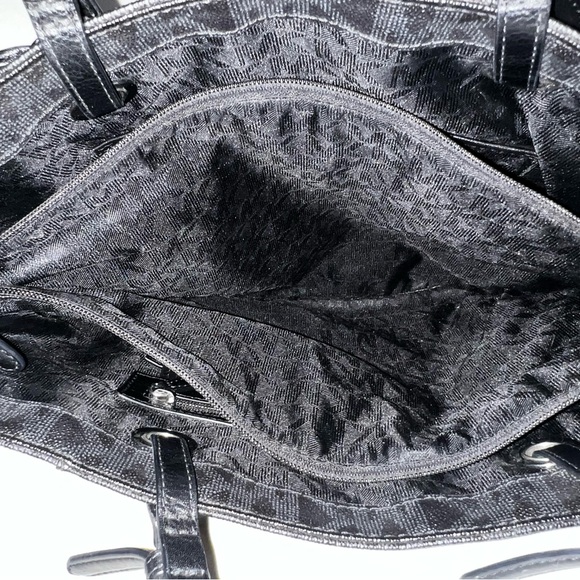 Large Michael Kors Tote - Picture 8 of 10